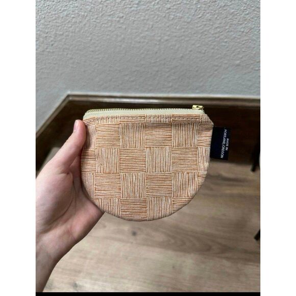 Frankie & Coco Zip Up Wristlet Wallet Pouch - Picture 2 of 3